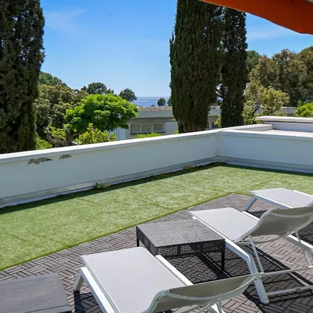 Nina - Private Estate Rooftop On Foot